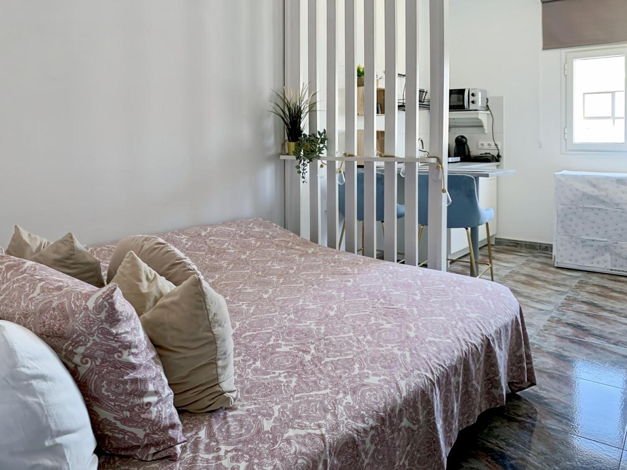 Habitaciones Privadas Cerca De La Playa Y Aeropuerto En Casa Compartida Con Otros Huespedes Playa Honda  Luaran gambar